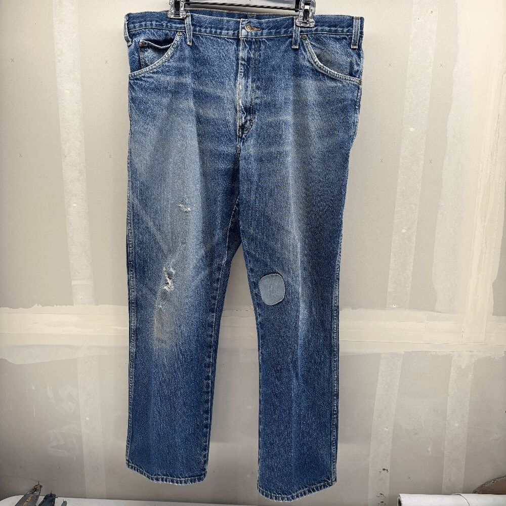 Dickies Jeans 40x32 Actual 38x29 Relaxed Medium Wash Denim Distressed‎ Work Wear